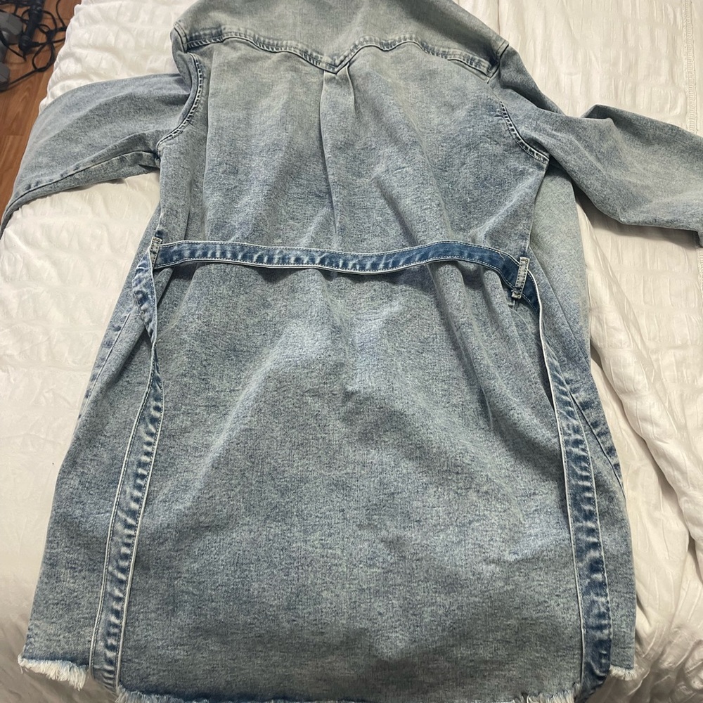 True Religion button-up denim dress or oversized-fit jacket with waist tie XL. - Picture 4 of 6